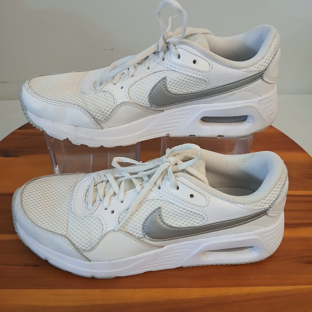 Nike Air Max SC Women 7.5 White Metallic Silver Athletic Sneakers CW4554-100